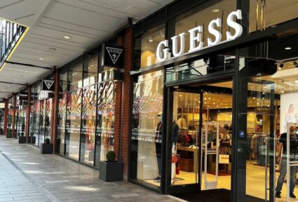 New & larger Guess store, now open!